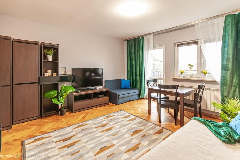 Superapart Woloska 40 Varšava Exteriér fotografie