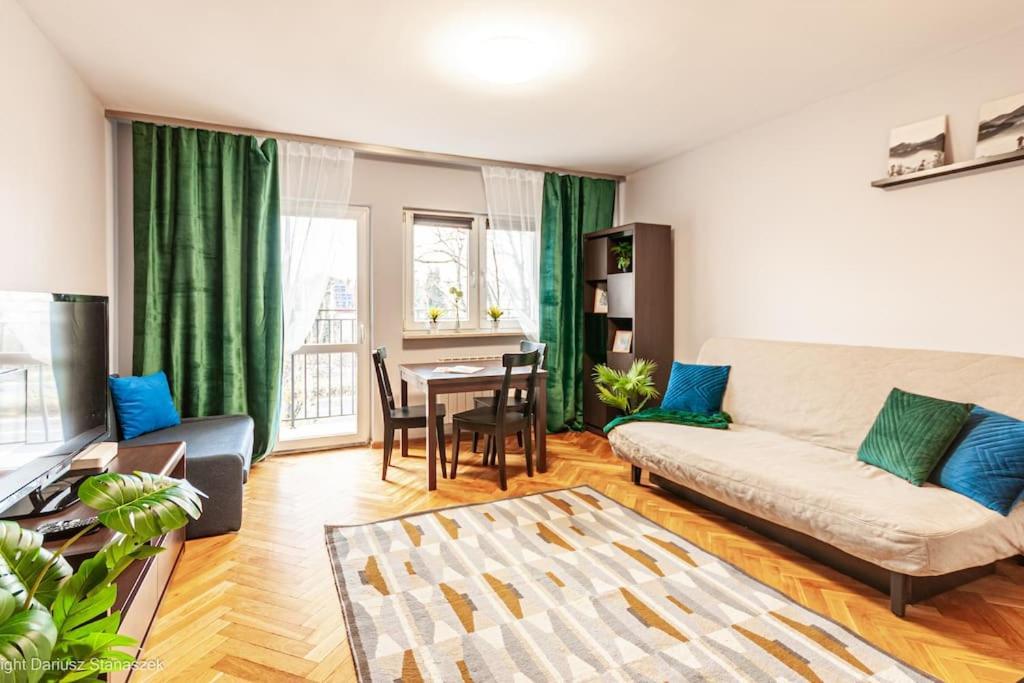 Superapart Woloska 40 Varšava Exteriér fotografie